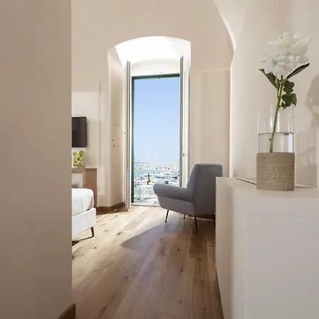 Dimore Marinare * トラーニ